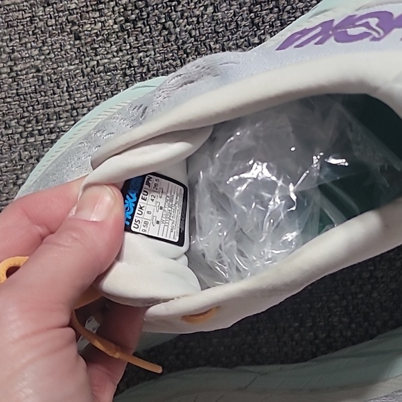 HOKA ONE ONE Clifton 8 Size 9.5 Women's 42 EU - Picture 11 of 11